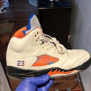 Kids Basketball Shoes - Cream and Orange